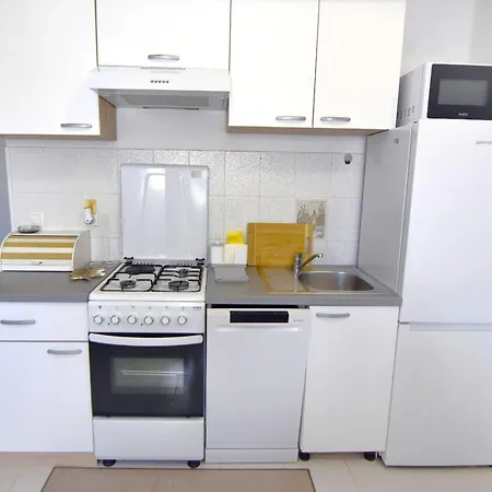 Appartement Quiet With Balcony Umag