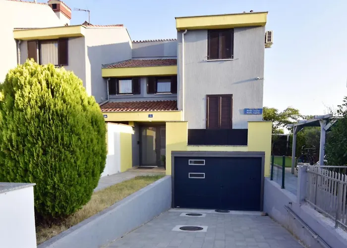 Quiet With Balcony *