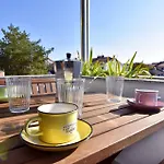 Apartment Quiet With Balcony
